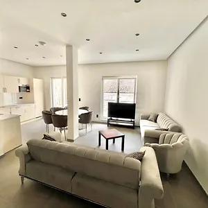 Luxury Brand New , Brussel België
